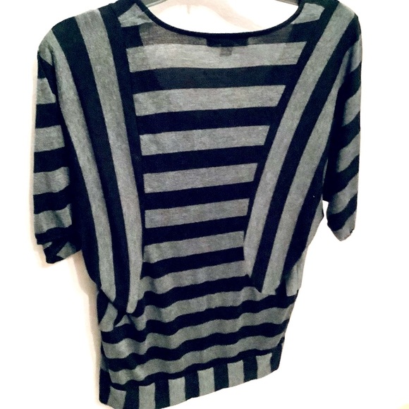 Black and Gray Stretch Striped Tunic, Women’s Size S- Banana Republic - Picture 8 of 8